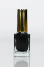 Laden Sie das Bild in den Galerie-Viewer, Black nails vegan halal
