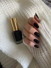 Laden Sie das Bild in den Galerie-Viewer, 029 - All Black